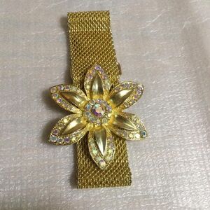 Gold Flower Mesh Bracelet
